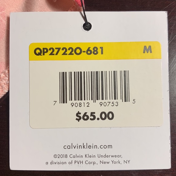 Size medium and large Calvin Klein Valentine’s Day bikini 5 pack - Picture 3 of 4